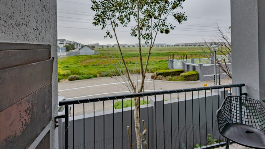 2 Bedroom Property for Sale in Buh Rein Estate Western Cape